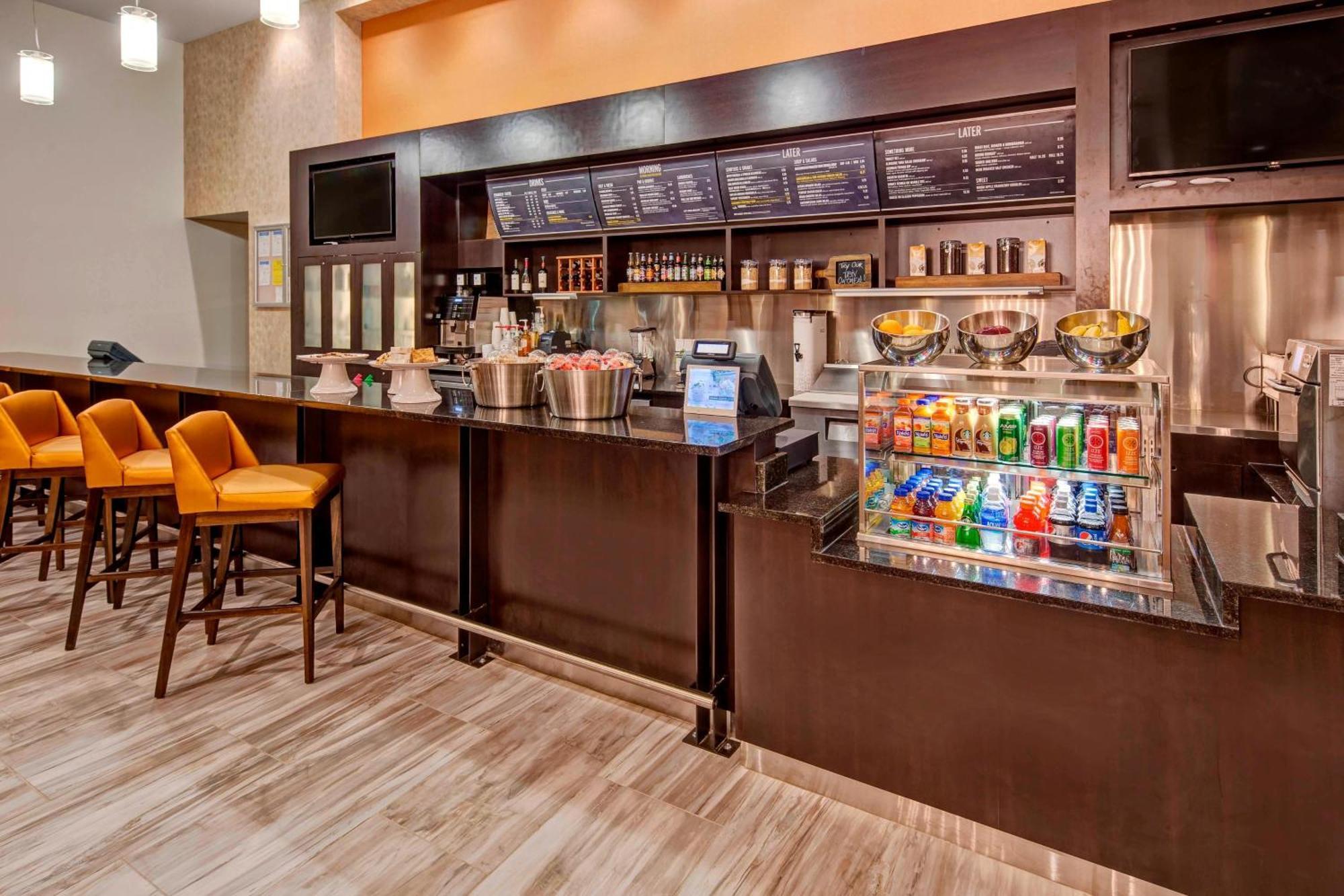 Courtyard By Marriott Kansas City Downtown/Convention Center Exterior photo