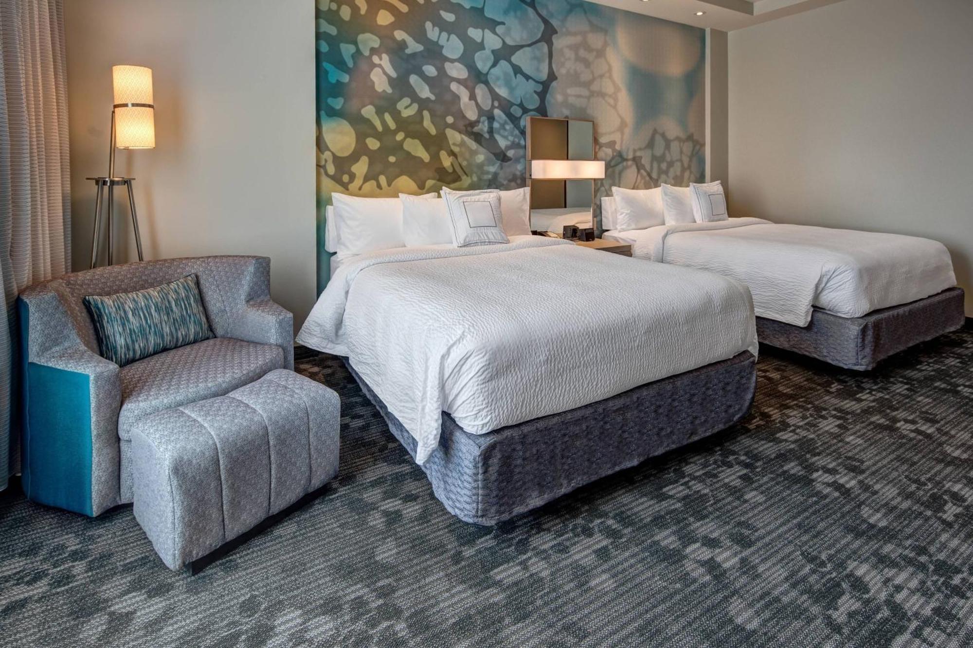 Courtyard By Marriott Kansas City Downtown/Convention Center Exterior photo